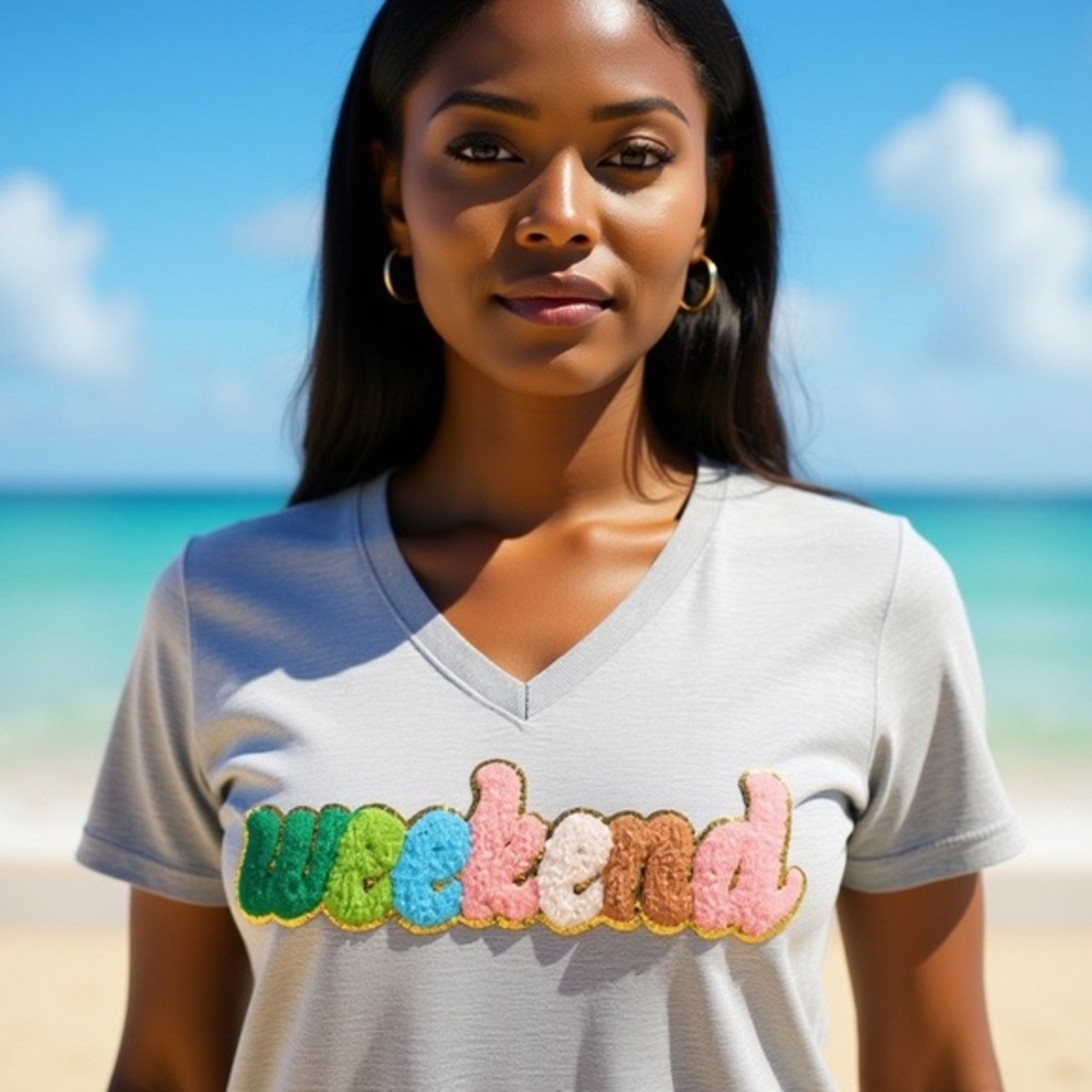 Heather Gray V-Neck T-Shirt With “Weekend” Size XL